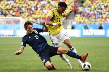 Johan Mojica y Genki Haraguchi.