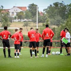Mareo recibe a la Cultural en una doble jornada para los leoneses en Asturias