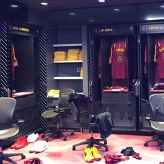 Los Cavaliers transforman la taquilla de LeBron en un toallero