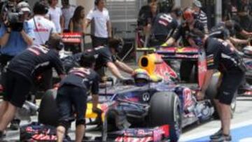 <b>MOTIVADOS. </b>Red Bull tendrá que esforzarse para acercarse a Alonso.