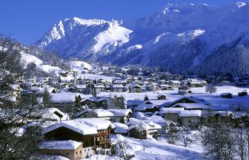 Esta estaci¨®n en los Alpes es la mezcla perfecta entre un paisaje rural y los hoteles m¨¢s lujosos. Cuenta con 320 km de pistas excelentes, con buenos fuera de pistas que har¨¢n las delicias de los amantes del esqu¨ª.