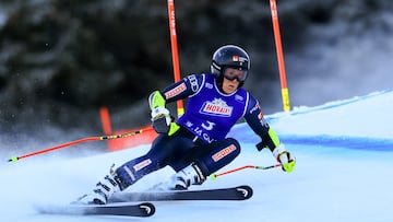 Sara Hector esquiando en la Copa del Mundo de Jasna, 2024.