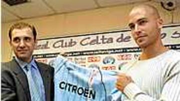 <b>CONTENTO</B>. Méndez se mostró ayer muy satisfecho de haber fichado por el Celta.