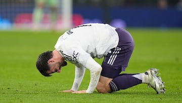 Why is Bruno Fernandes not playing for Manchester United against Newcastle United in the Premier League?