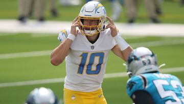 El nuevo entrenador en jefe de los Chargers sostiene que, a pesar de entrenar el lado defensivo en la NFL, se considera a sí mismo un coach ofensivo.