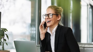Se tira 26 horas de charla telefónica con una compañera, la empresa la despide y la Justicia dicta sentencia con disciplinario
