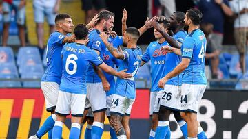 Hirving Lozano fue titular en el juego entre Napoli y Genoa