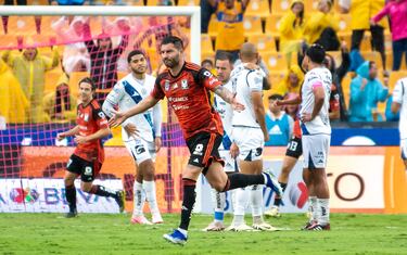 Gignac, el mejor cobrador de tiros libres de la última década en Liga MX
