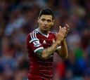 Mauro Zárate confirma su traspaso al QPR de Vargas e Isla