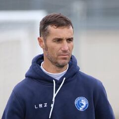 Las Rozas echa a Helguera