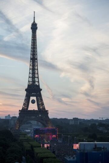 París se paraliza con concierto kick-off de David Guetta previo a la Eurocopa