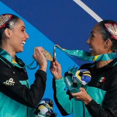 Selección de Natación artística vende toallas para costear Juegos Olímpicos de Paris 2024