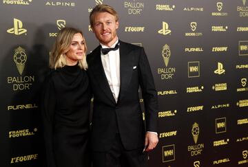 Simon Kjaer y su esposa Elina Gollert.