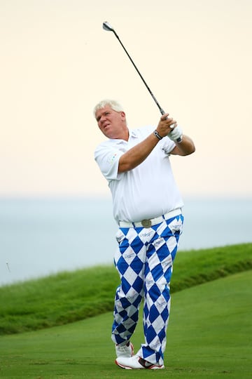 El golfista John Daly y sus extravagantes pantalones