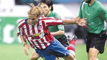 <b>UN GRAN LÍDER. </b>Marcelo Sosa se echó el equipo a la espalda durante los 90 minutos. El uruguayo debutaba como titular y se ganó al Calderón.
