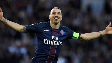 El United ofrece a Ibrahimovic un año más otro opcional