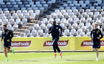 El primer entrenamiento de Bolt con los Central Coast Mariners