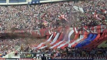 <b>DESBORDADO. </b>El Atlético llenará prácticamente el estadio Calderón casi todos los partidos sólo con sus abonados.