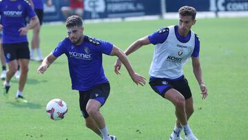 Iker Muñoz durante el entrenamiento de hoy.