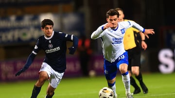 César Garza participó 78 minutos del partido de su equipo ante uno de los grandes de Escocia