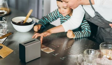 Uno de los usos del Xperia Touch: Recetario en la mesa o una de las paredes de la cocina