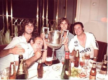 ESPAÑETA SE GANÓ LA AMISTAD DE MARIO ALBERTO KEMPES Y RICARDO ARIAS EN UNO DE LOS VALENCIAS MÁS GRANDES DE LA HISTORIA