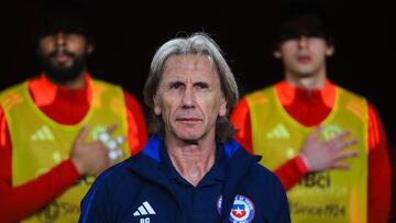 Futbol, Peru vs Chile.
Fecha 11, clasificatorias al Mundial 2026.
El entrenador de la seleccion chilena Ricardo Gareca es fotografiado durante el partido por clasificatorias al mundial de 2026 disputado en el estadio Monumental U, de Lima, Peru.
15/11/2024
Joel Alonzo/Photosport
Football, Peru vs Chile
11th turn, World Cup 2026 qualifiers.
Chile's head coach Ricardo Gareca is pictured during a 2026 World Cup qualifier match at the Monumental U stadium in Lima, Peru.
15/11/2024
Joel Alonzo/Photosport