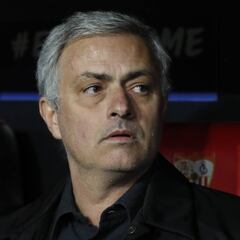 Las cuentas pendientes del Sevilla y Mourinho