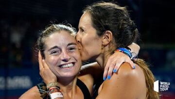 Alejandra Salazar y Gemma Triay tras su victoria en el WPT de M&aacute;laga.