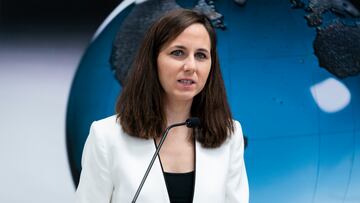 La ministra de Derechos Sociales y Agenda 2030 en funciones, Ione Belarra, inaugura el seminario 'Desigualdades y democracias. Un di¨¢logo entre Am¨¦rica Latina y Europa', en el Campus Puerta de Toledo de la Universidad Carlos III de Madrid, a 10 de noviembre de 2023, en Madrid (Espa?a). El seminario ha sido organizado junto al Consejo Latinoamericano de Ciencias Sociales (CLACSO) en el marco de la C¨¢tedra de Sostenibilidad, Inclusi¨®n Social, Diversidad y Derechos Humanos. Esta colaboraci¨®n abre la oportunidad de compartir, dialogar y revisar los an¨¢lisis sobre la desigualdad desde una perspectiva comparada, Europa-Am¨¦rica Latina y el Caribe, tratando de buscar soluciones y sinergias a ambos lados del oc¨¦ano Atl¨¢ntico para problemas comunes y que necesitan de la cooperaci¨®n internacional para ser solventados.
10 NOVIEMBRE 2023;UNIVERSIDAD;SEMINARIO;DI?LOGO;DEBATE;AM?RICA LATINA;SUDAM?RICA;EUROPA;LATINOAM?RICA;ESPA?A;
A. P¨¦rez Meca / Europa Press
10/11/2023