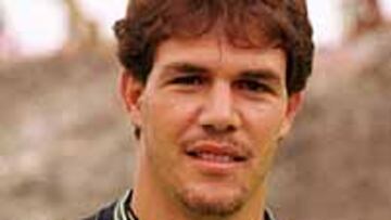 <b>VAMOS A MATARLOS.</B/>Juan Carlos Socorro.