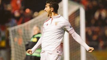 Juan Muñoz, celebrando un gol en Copa del Rey con el Sevilla.