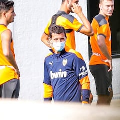 Lim incumple su compromiso con Gracia, que medita dimitir