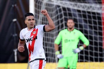 El Tigre fue una de las figuras en Vallecas ante el Cádiz. Marcó un gol con derecha en los minutos finales del primer tiempo. 