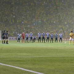 Barristas Tigres y Rayados firman pacto por la paz