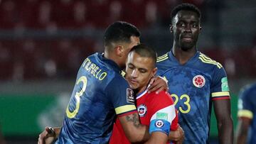 Jeison Murillo y Davinson S&aacute;nchez durante un partido con la Selecci&oacute;n Colombia.