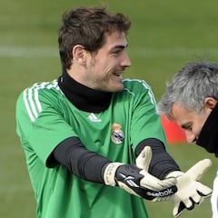 Casillas, contra ¿Mou?: "¿En qué momento se ve que un entrenador ya no está para dirigir?"