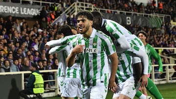 Abde celebra el 2-2.