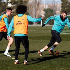 Ramos no llega; Varane y Nacho, la pareja de centrales