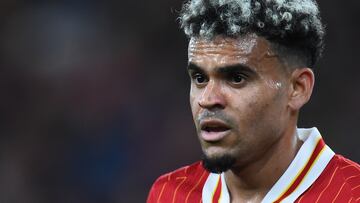 Liverpool (United Kingdom), 02/10/2024.- Liverpool's Luis Diaz looks on during the UEFA Champions League soccer match between Liverpool FC and Bologna FC 1909 in Liverpool, Britain, 02 October 2024. (Liga de Campeones, Reino Unido) EFE/EPA/PETER POWELL