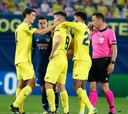 El Villarreal, enfadado con el penalti: "Saka le da la patada a Trigueros"