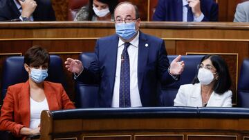 El ministro de Cultura y Deporte, Miquel Iceta, interviene durante la sesión de control al Gobierno celebrada este miércoles en el Congreso.