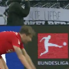 La negligencia de Javi Martínez en el 90' que es TT en Alemania y que dejó a Kimmich llorando