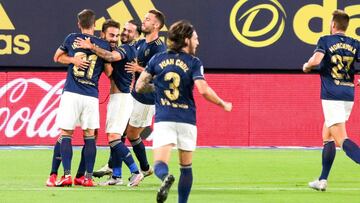 Osasuna celebra sus goles ante el Cádiz.
