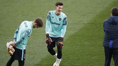 10/02/21  LEVANTE UD  ENTRENAMIENTO  
 CARDENAS
 AITOR FERNANDEZ
 
 
 