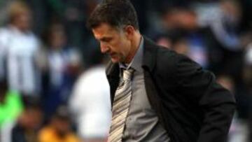 Hugo Fernández, ex directivo del Puebla, aseguró que Juan Carlos Osorio no tiene méritos para dirigir a la Selección Mexicana.