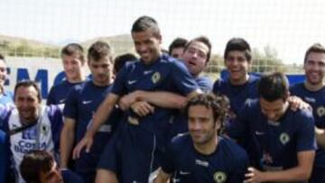 <b>BUEN ROLLO. </b>Los jugadores del Hércules bromean ante la cámara de AS, tras un entrenamiento en las instalaciones de Fontcalent.