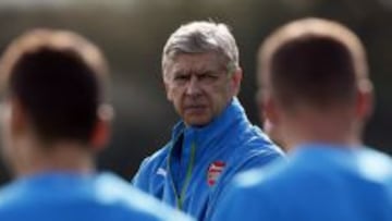 Arsene Wenger, t&eacute;cnico de Arsenal, est&aacute; preocupado por la poca efectividad de su equipo.