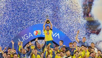 Henry Martin lifts the trophy of Champion of America during the final second-leg match between Monterrey and America as part of the Torneo Apertura 2024 Liga MX at BBVA Bancomer Stadium, on December 15, 2024 in Monterrey, Nuevo Leon, Mexico.