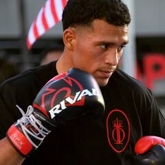 Benavidez Sr wants Canelo to face the ‘Mexican Monster’ in September